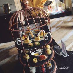 Bjd鸟笼吃瓜,揭秘虚拟世界中的吃瓜文化现象