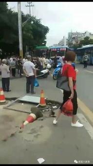 围观事故吃瓜群众视频,吃瓜群众视频记录惊险瞬间