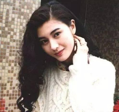 李嘉欣吃瓜群众,吃瓜群众热议不断