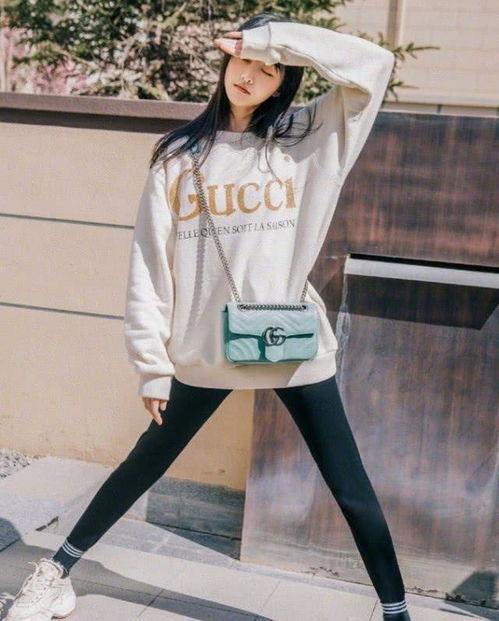 吃瓜少女穿搭,轻松驾驭潮流，展现个性魅力