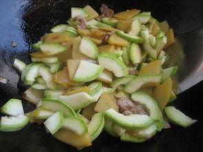 吃羊角蜜和吃角瓜