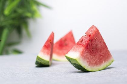 梦见吃西瓜鲜瓜,品尝梦境中的鲜甜西瓜