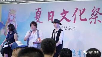 琉璃直播围观群众吃瓜,围观群众吃瓜，揭秘网红幕后生活