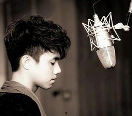 张敬轩吃瓜群众,吃瓜群众的娱乐焦点