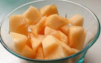 吃蜜瓜喉咙痒怎么办,蜜瓜喉咙痒的应对策略与缓解方法