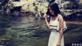 喝茶吃瓜金婧,金婧演绎悠闲生活画卷