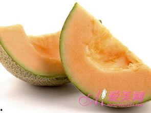 吃清甜哈密瓜
