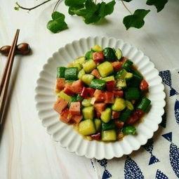 吃瓜丁小蛮,揭秘娱乐圈的甜蜜瓜田