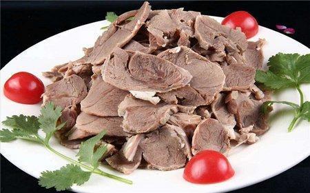 吃羊肉可吃哈密瓜吗,美味搭配的饮食禁忌解析