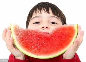 十三吃瓜版,揭秘娱乐圈幕后真相，带你领略明星们的真实生活