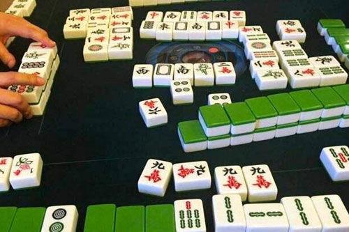 带你吃瓜麻将游戏