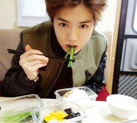 吃瓜超快的明星