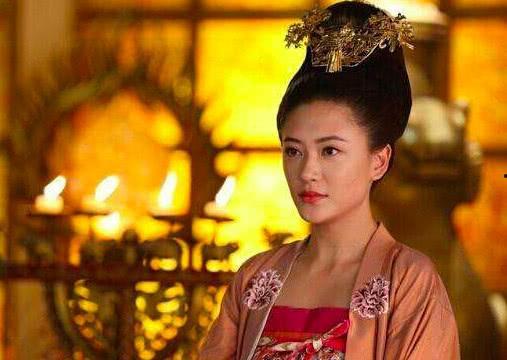 唐朝公主吃瓜视频