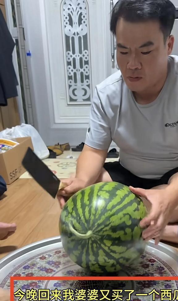 真实的真人吃瓜,一场舌尖上的狂欢